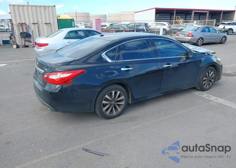 2017 Nissan Altima 2.5 Sv z USA, uszkodzony, nr VIN 1N4AL3AP5HC276845